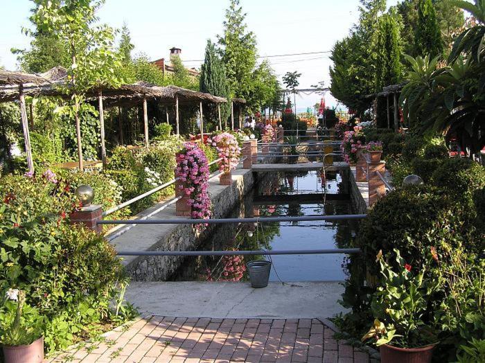 Sirena Hotel Tushemisht 외부 사진