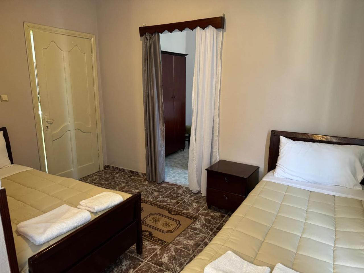 Sirena Hotel Tushemisht 외부 사진
