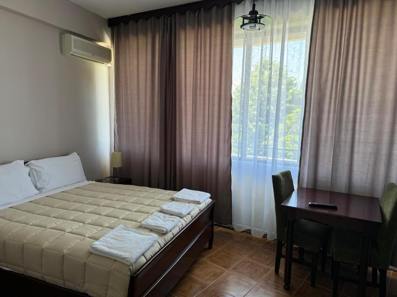Sirena Hotel Tushemisht 외부 사진