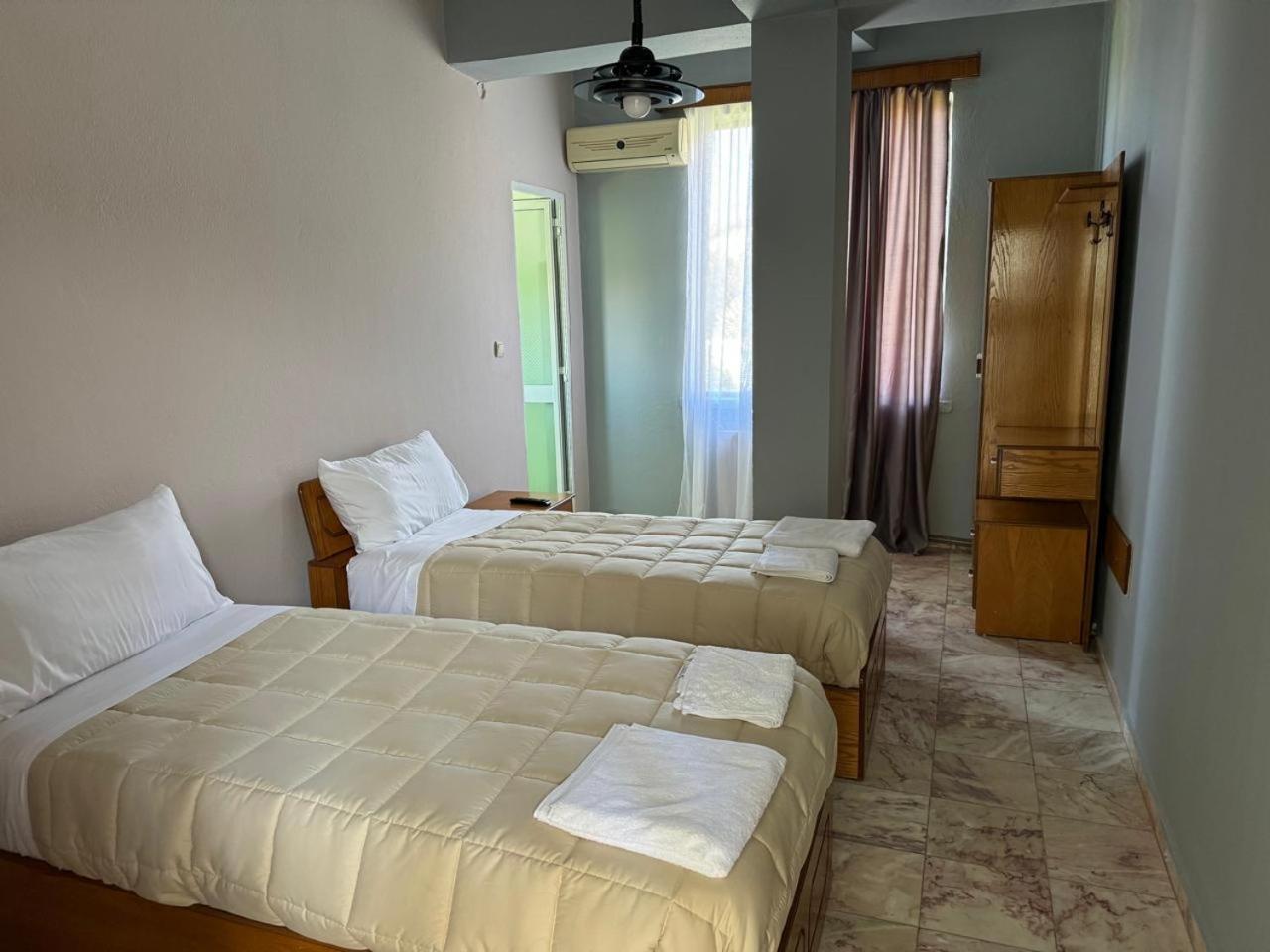 Sirena Hotel Tushemisht 외부 사진