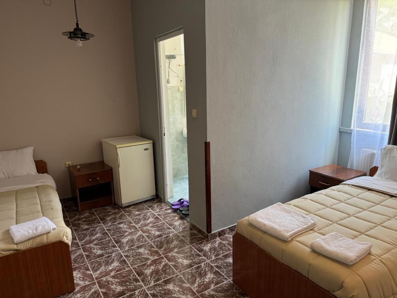 Sirena Hotel Tushemisht 외부 사진