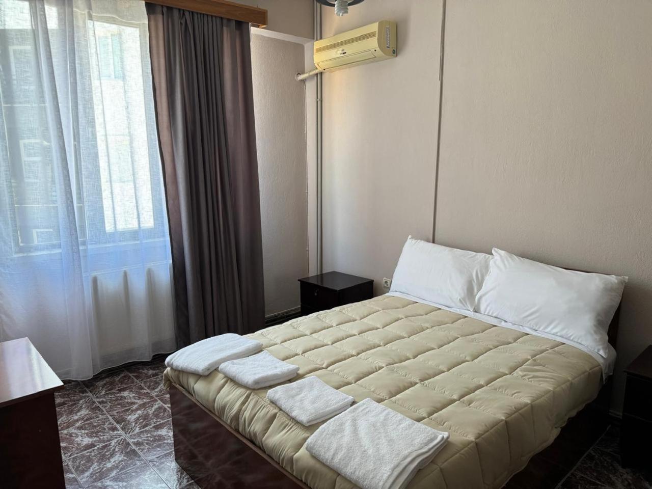 Sirena Hotel Tushemisht 외부 사진