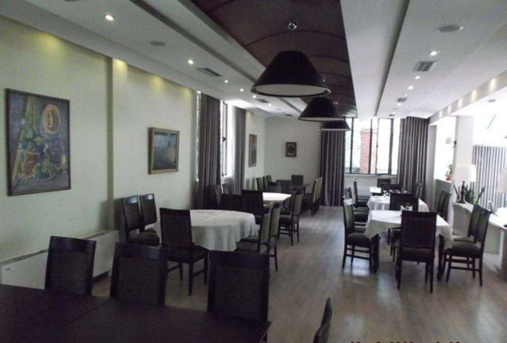Sirena Hotel Tushemisht 외부 사진