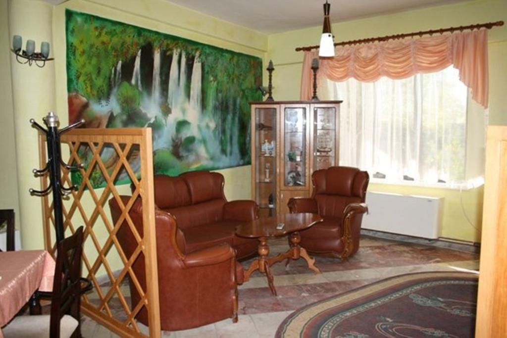 Sirena Hotel Tushemisht 외부 사진